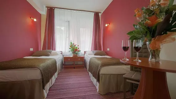 Hotel Delta | Küçük Polonya Voyvodalığı - Krakow (ve civarı) - Krakow