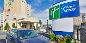 Holiday Inn Express LaGuardia Airport