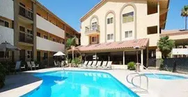 Red Lion Inn & Suites Cathedral City | Kaliforniya - Imperial County - Palm Springs (ve civarı) - Cathedral City