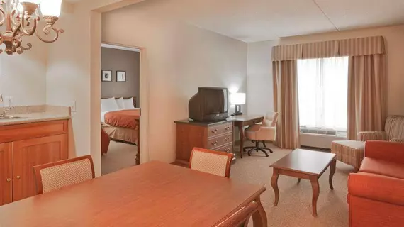 Country Inn & Suites by Radisson, BWI Airport | Maryland - Baltimore (ve civarı) - Linthicum Heights