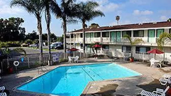 Motel 6 Santa Barbara - Goleta | Kaliforniya - Santa Barbara (ve civarı) - Goleta