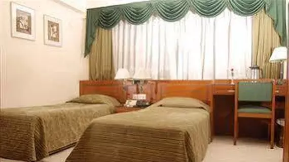 Royal Inn | Maharaştra - Raigad - Bombay (ve civarı) - Bombay - Malad - Batı Banliyöleri