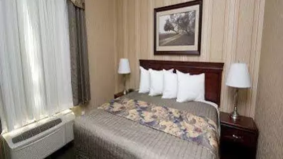 Redwood Inn & Suites | Alberta - Grande Prairie (ve civarı) - Clairmont