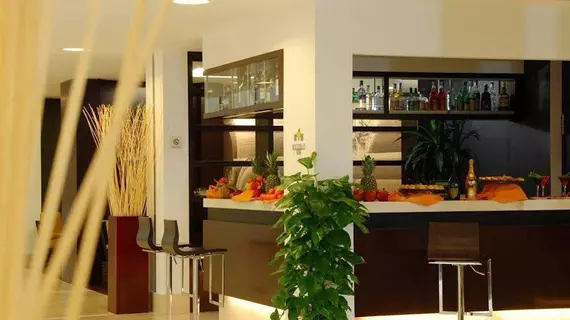 Unaway Hotel Bologna San Lazzaro | Emilia-Romagna - Bolonya (vilayet) - San Lazzaro di Savena