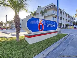 Motel 6 Oceanside | Kaliforniya - San Diego County - Oceanside