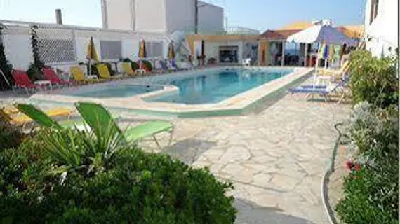 Haris Apartments | Girit Adası - Kandiye (bölge) - Gouves - Kokkini Chani