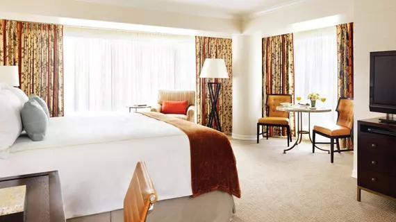 Four Seasons Hotel Vancouver | Britanya Kolombiyası - Vancouver (ve civarı) - Vancouver - Vancouver Waterfront - Vancouver Şehir Merkezi