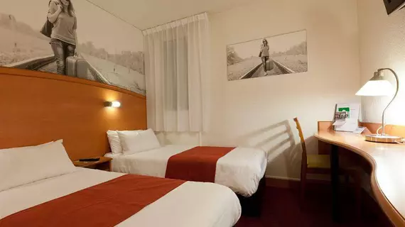 Comfort Hotel Marseille Airport | Provence - Alpes - Cote d'Azur - Bouches-du-Rhone (bölge) - Marseille (ve civarı) - Vitrolles