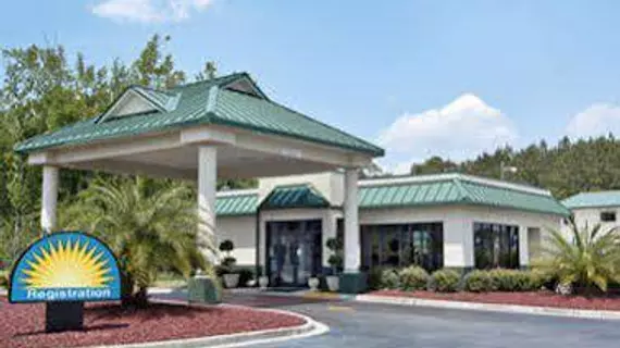 Days Inn Richmond Hill/Savannah | Georgia - Savannah (ve civarı) - Richmond Hill