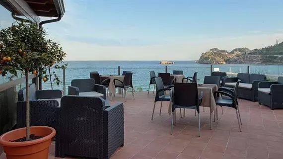 Resort Borromeo | Sicilya - Messina (vilayet) - Taormina Sahili - Taormina