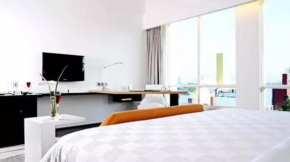 TS Suites Surabaya | Doğu Cava - Surabaya - Wonokromo