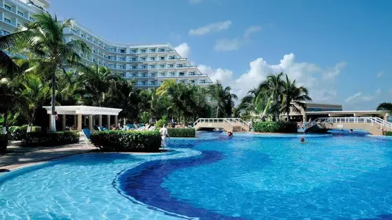 Riu Caribe All Inclusive | Quintana Roo - Benito Juárez - Cancun (ve civarı) - Oteller Bölgesi - Avenida Kukulkan