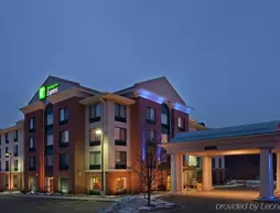 Holiday Inn Express Hotel & Suites Auburn | Massachusetts - Worcester (ve civarı) - Auburn