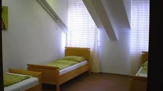 Zrinyi Guesthouse | Pest County - Budapeşte (ve civarı) - Budapeşte Kent Merkezi - Belváros - Lipótváros