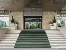 Holiday Inn Skopje | Üsküp - Centar