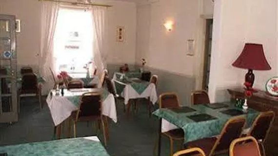 Gumfreston Hotel | Galler - Pembrokeshire - Tenby