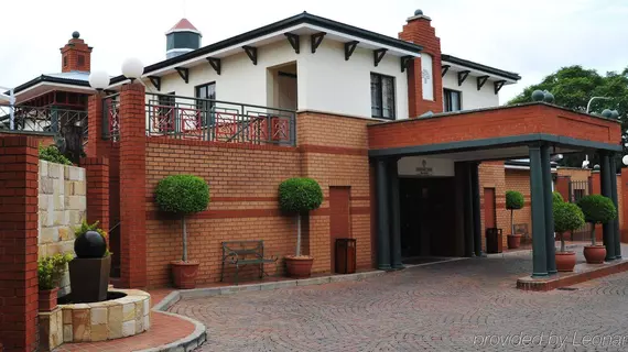 Courtyard Rosebank | Gauteng - City of Tshwane - Johannesburg (ve civarı) - Johanesburg