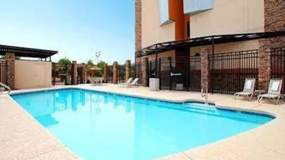 Comfort Suites Univ. of Phoenix Stadium Area | Arizona - Phoenix (ve civarı) - Glendale