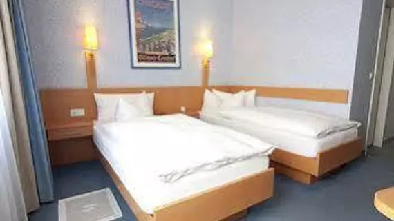 Hotel Garni Deutsches Haus | Kuzey Ren-Westfalia - Bonn (ve civarı) - Bonn - Zentrum