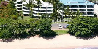 Roydon Beachfront Apartments