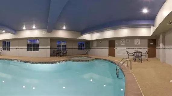 HOLIDAY INN EXPRESS & SUITES J | Florida - Jacksonville (ve civarı) - Jacksonville