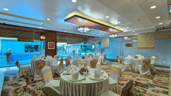 Royal Tulip Navi Mumbai | Maharaştra - Raigad - Bombay (ve civarı) - Navi Bombay