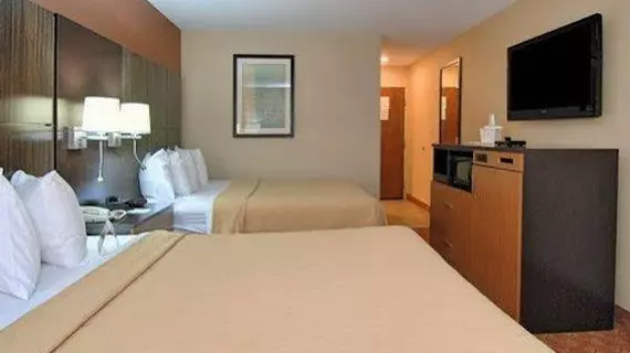 Quality Inn Franklin | Indiana - Indianapolis (ve civarı) - Franklin