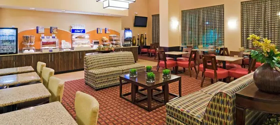 Holiday Inn Express Hotel & Suites Kendall East-Miami | Florida - Miami (ve civarı) - Miami