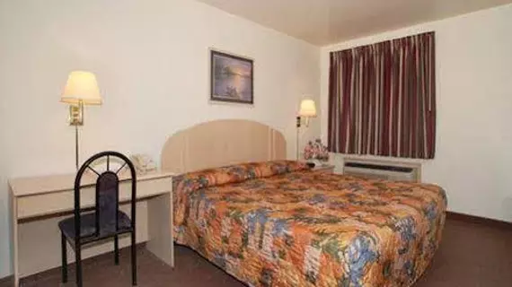 Econo Lodge Inn & Suites Tulsa | Oklahoma - Tulsa (ve civarı) - Tulsa