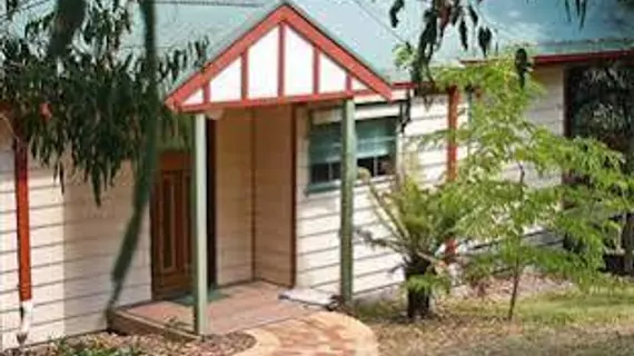 Eagle Hammer Cottages | Victoria - Melbourne (ve civarı) - Monbulk