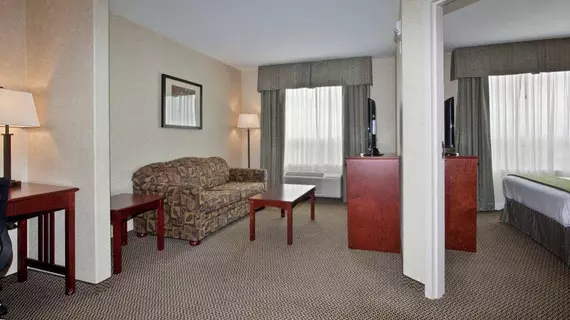 Holiday Inn Express Edmonton North | Alberta - Edmonton (ve civarı) - Edmonton - Kuzeydoğu Edmonton