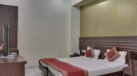 OYO Rooms, Cyber Park | Haryana - Gurugram (ve civarı) - Gurugram