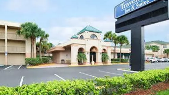 Travelodge Inn & Suites Orlando Airport | Florida - Orlando (ve civarı) - Orlando