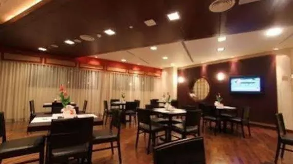 Tulip Inn Sharjah | Şarika - Sharjah