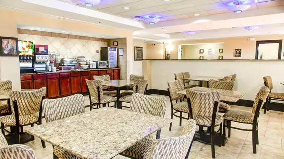 Comfort Inn Birmingham Homewood | Alabama - Birmingham (ve civarı) - Homewood