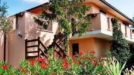 Bed & Breakfast Giardino Agritourist | Abruzzo - Teramo (il) - Controguerra