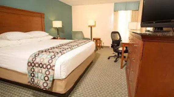 Drury Inn & Suites Houston Hobby Airport | Teksas - Houston (ve civarı) - Houston