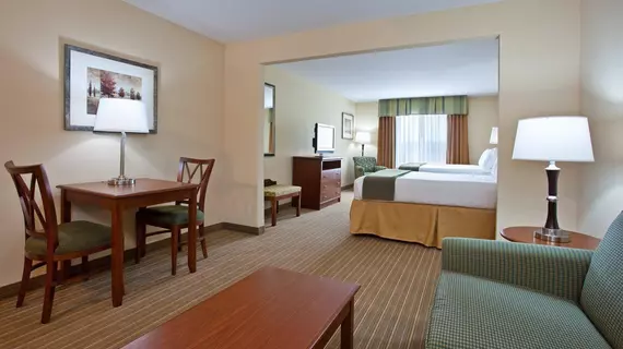 Holiday Inn Express Hotel & Suites Portland | Indiana - Muncie (ve civarı) - Portland