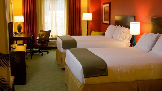 Holiday Inn Express Hotel & Suites Spartanburg-North | Güney Karolayna - Greenville - Spartanburg (ve civarı) - Spartanburg