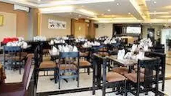 Grage Hotel Yogyakarta | Yogyakarta Özel Bölgesi - Yogyakarta (ve civarı) - Yogyakarta - Gedongtengen