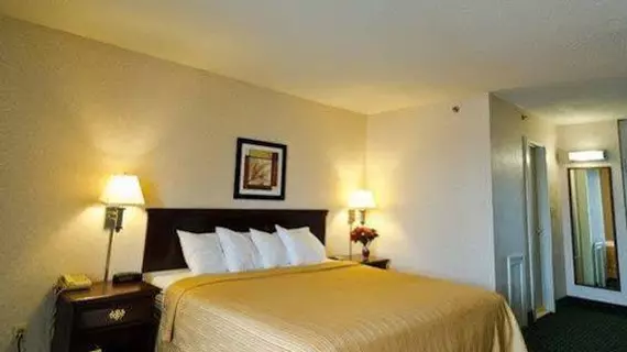 Quality Inn & Suites Laurel | Maryland - Baltimore (ve civarı) - Laurel