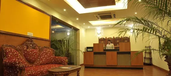 Hotel Emarald | Batı Delhi - Ulusal Eyalet Başkenti Delhi - Delhi (ve civarı) - Yeni Delhi