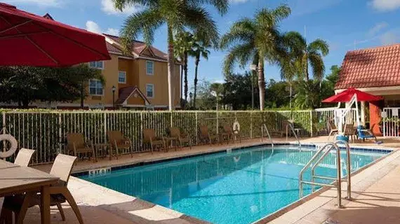 TownePlace Suites Fort Lauderdale West | Florida - Fort Lauderdale (ve civarı) - Fort Lauderale