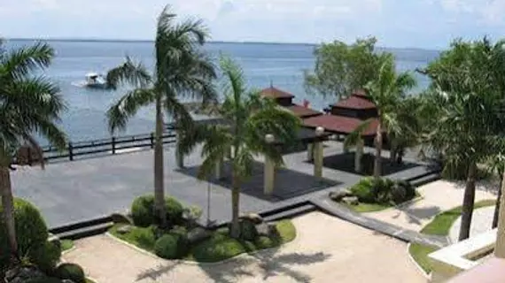 Vista Mar Beach Resort and Country Club | Mactan Island - Lapu-Lapu