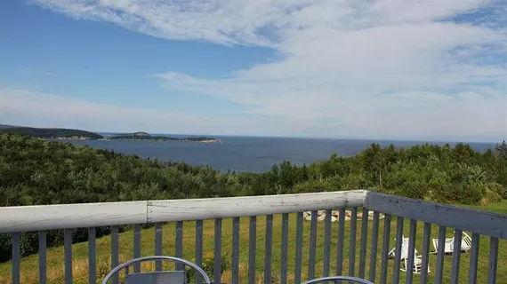 Castle Rock Country Inn | Nova Scotia - Ingonish Beach