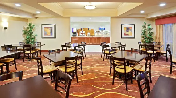 Holiday Inn Express Hotel & Suites Chehalis - Centralia | Washington - Centralia - Chehalis (ve civarı) - Chehalis