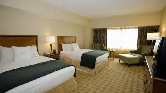 DoubleTree Suites by Hilton Hotel & Conference Center Chicago-Downers Grove | İllinois - Downers Grove