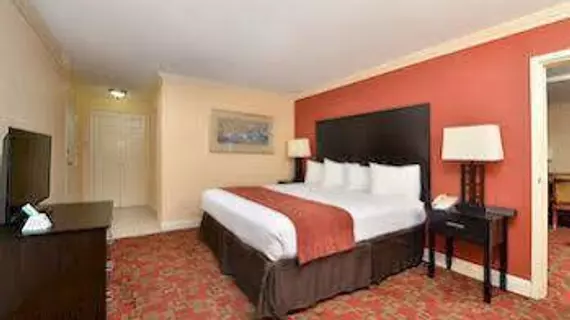 Holiday Inn Express & Suites Shreveport - Downtown | Louisiana - Bossier Parish - Shreveport (ve civarı) - Shreveport