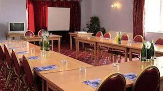 Parkside International Hotel | Berkshire (kontluk) - Reading