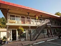 The Classic Horseshoe Bay Motel | Britanya Kolombiyası - Vancouver (ve civarı) - West Vancouver - Horseshoe Körfezi